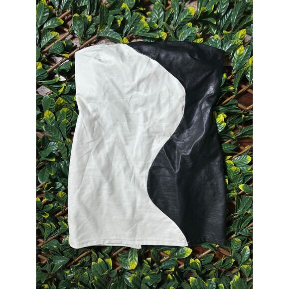 Molly Green Strapless Black White Ying Yang Faux Leather Mini Dress Size L NWT - Picture 2 of 6
